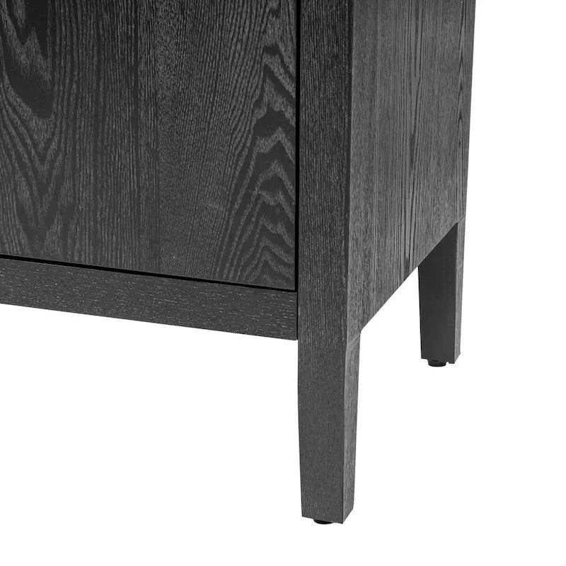 Credenza contenitore a 4 ante con ripiani regolabili