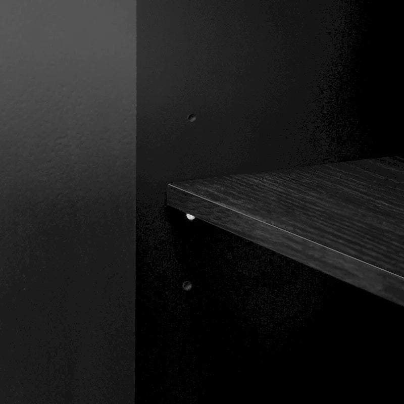 Credenza contenitore a 4 ante con ripiani regolabili