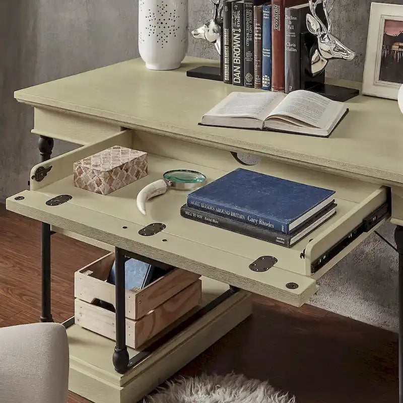 Bureau met neerklapbare lade en vier planken